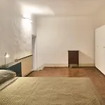 Palazzo Incontri Appartamento *
