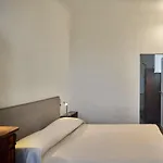 Palazzo Incontri *