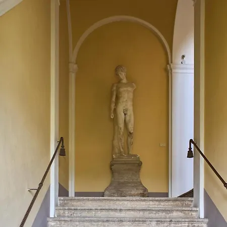 Palazzo Incontri Apartment *